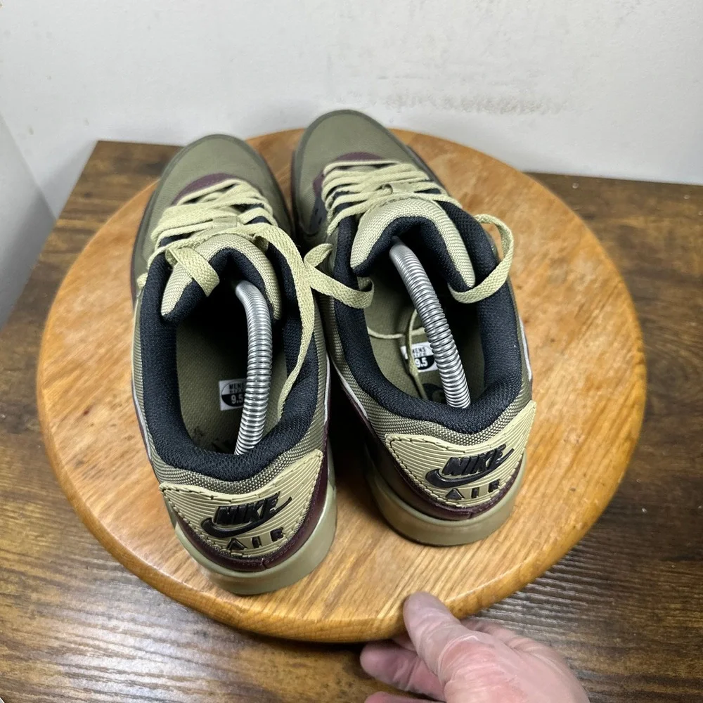 Nike Air Max 90 Gore-Tex Mens Medium Olive Burgundy FD5810-200 Sneakers Size 9.5